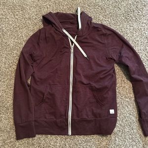 Vuori performance hoodie 2
